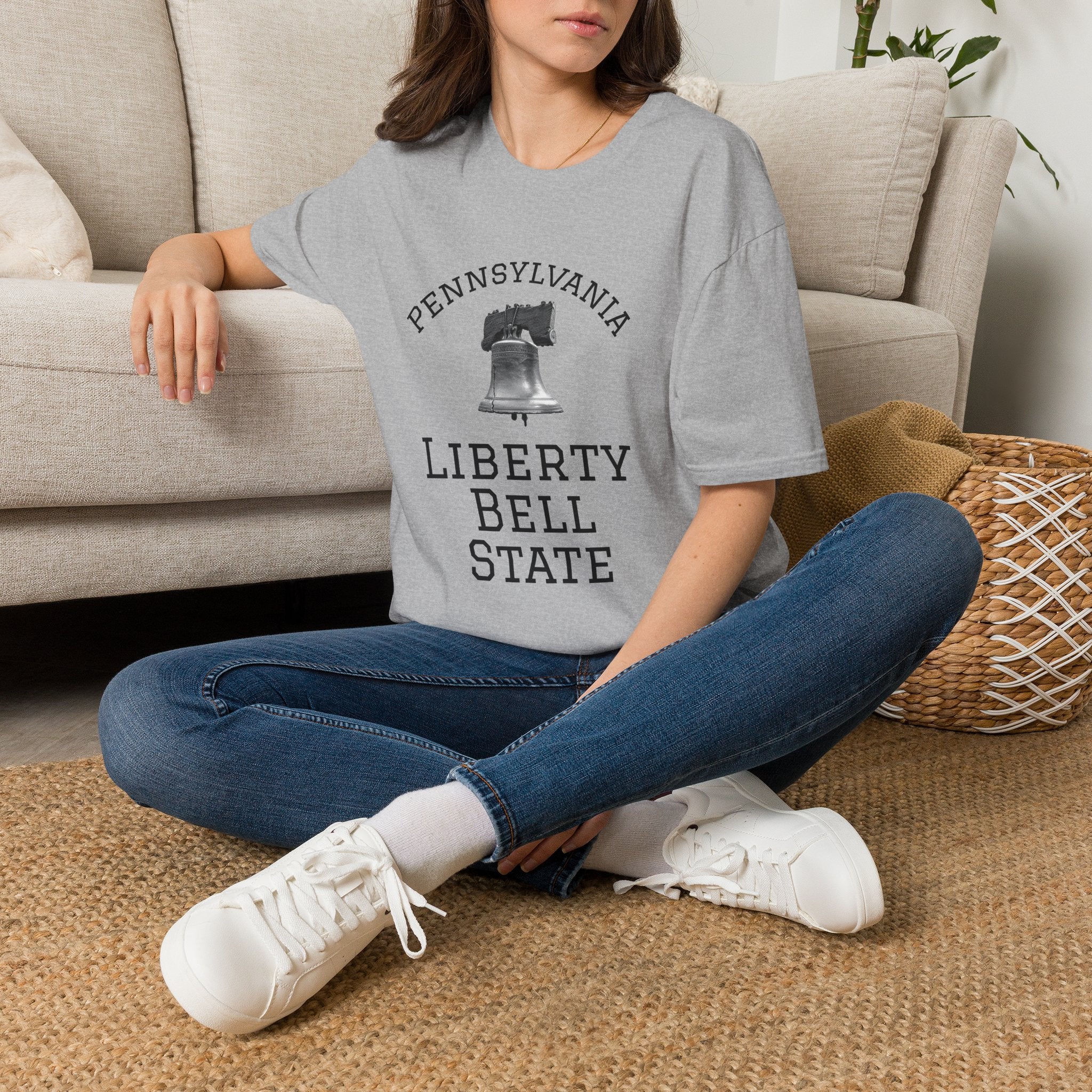 Liberty Bell T-Shirt | Vintage Pennsylvania Tee, History Souvenir